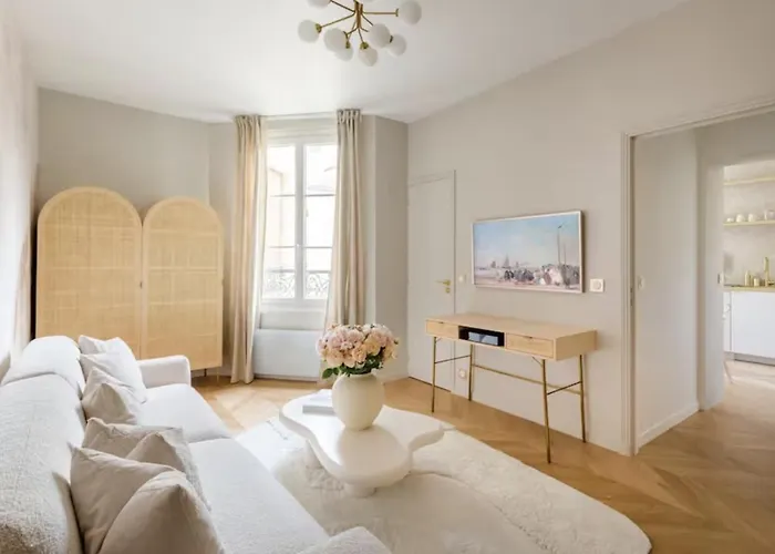 Lejlighedshotel C4 - Eiffel Tower, In A Lively Neighborhood, 2p *